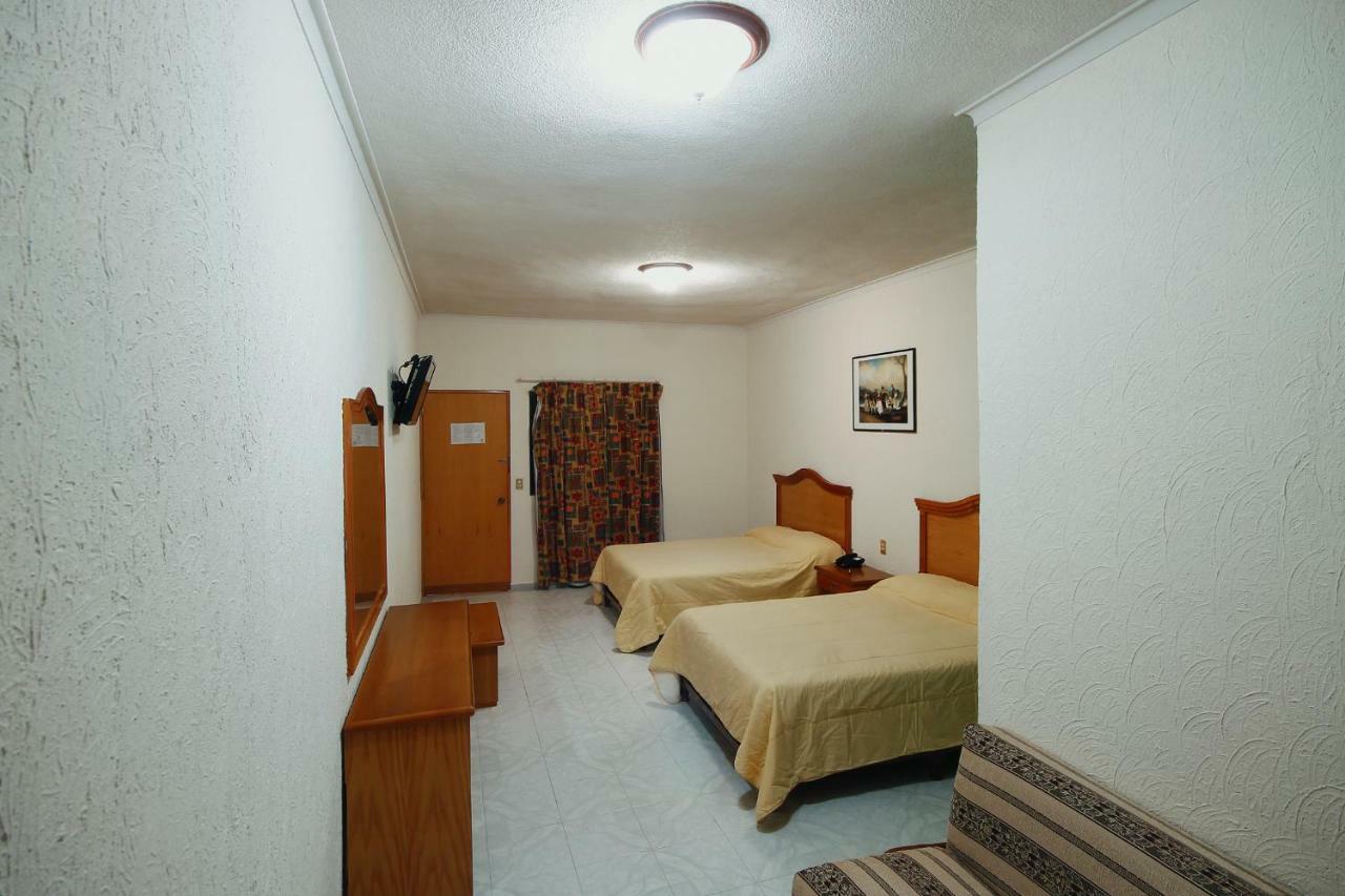 Hotel El Conquistador Monarca. Zitacuaro Екстер'єр фото