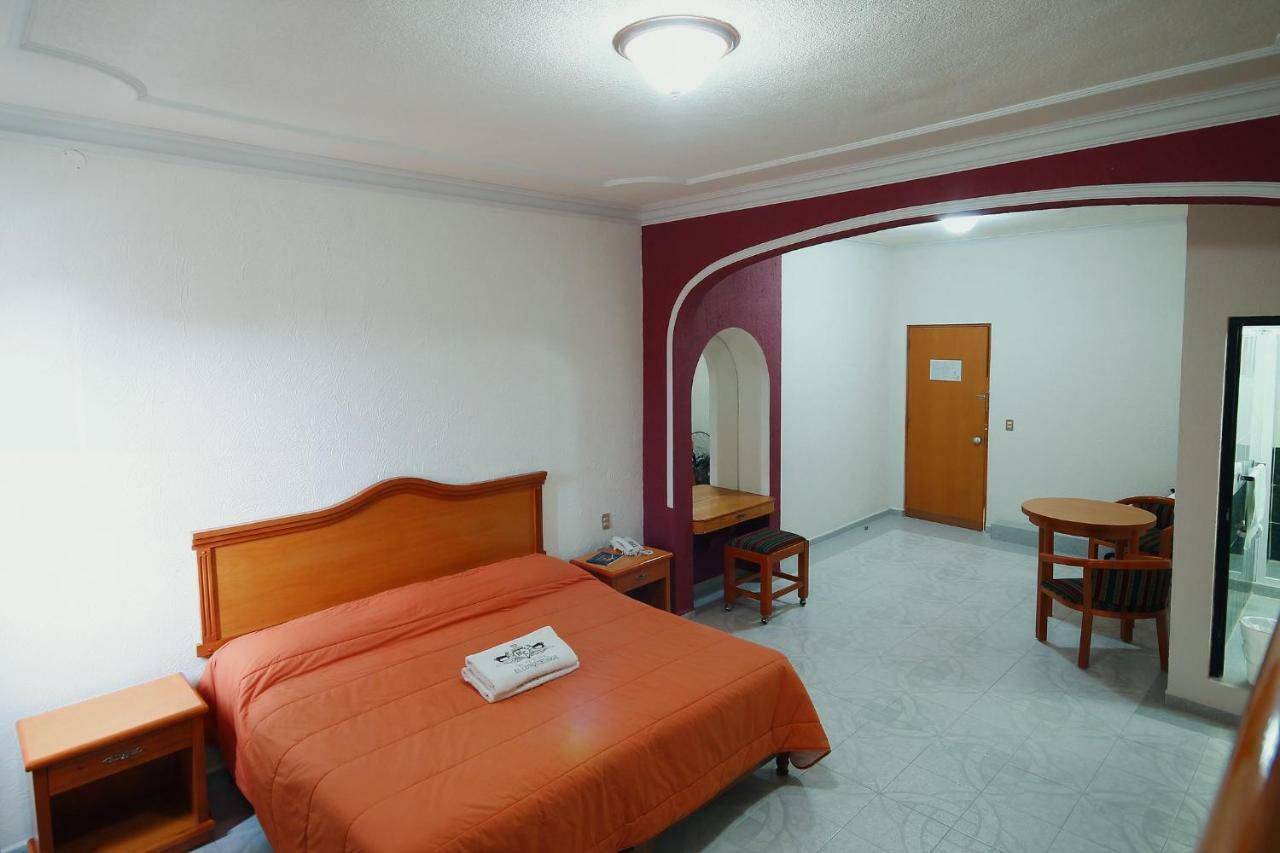 Hotel El Conquistador Monarca. Zitacuaro Екстер'єр фото