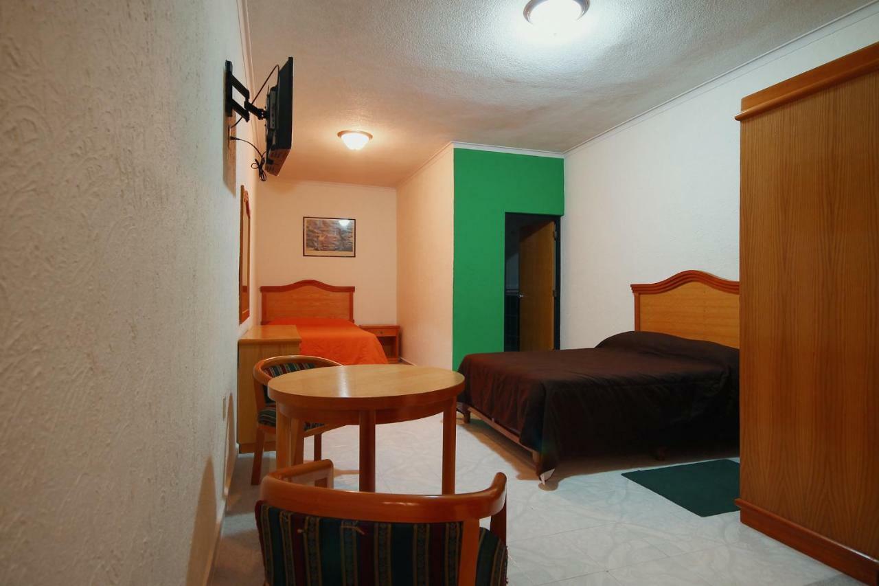 Hotel El Conquistador Monarca. Zitacuaro Екстер'єр фото