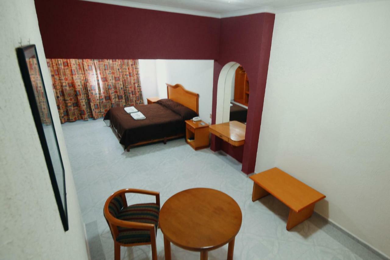 Hotel El Conquistador Monarca. Zitacuaro Екстер'єр фото