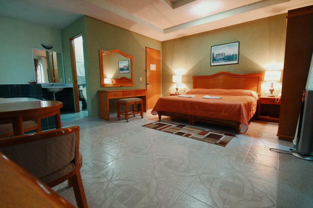 Hotel El Conquistador Monarca. Zitacuaro Екстер'єр фото
