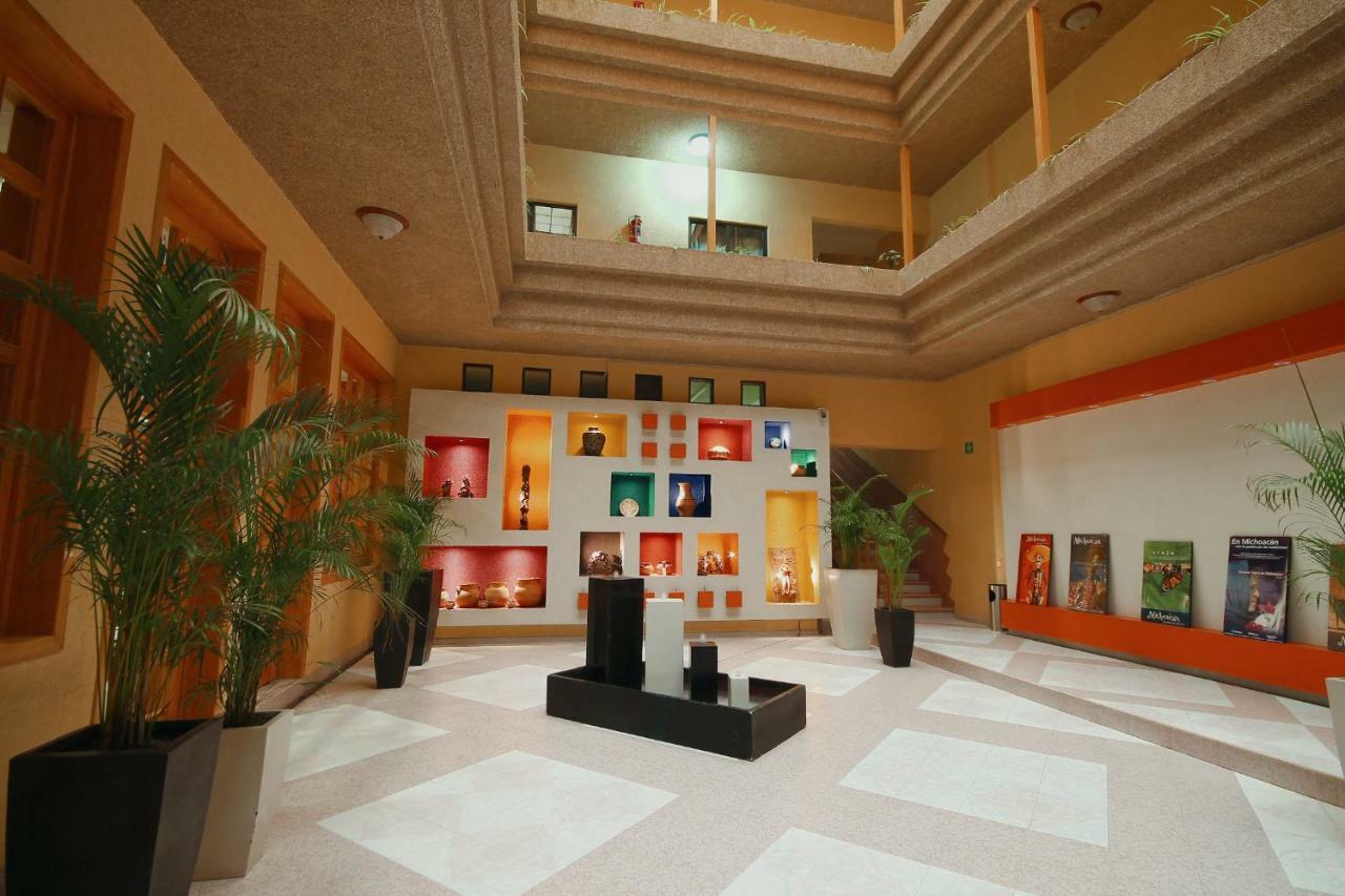 Hotel El Conquistador Monarca. Zitacuaro Екстер'єр фото