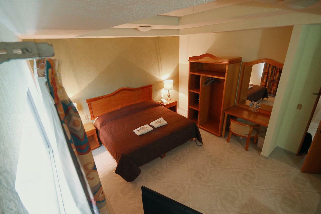 Hotel El Conquistador Monarca. Zitacuaro Екстер'єр фото