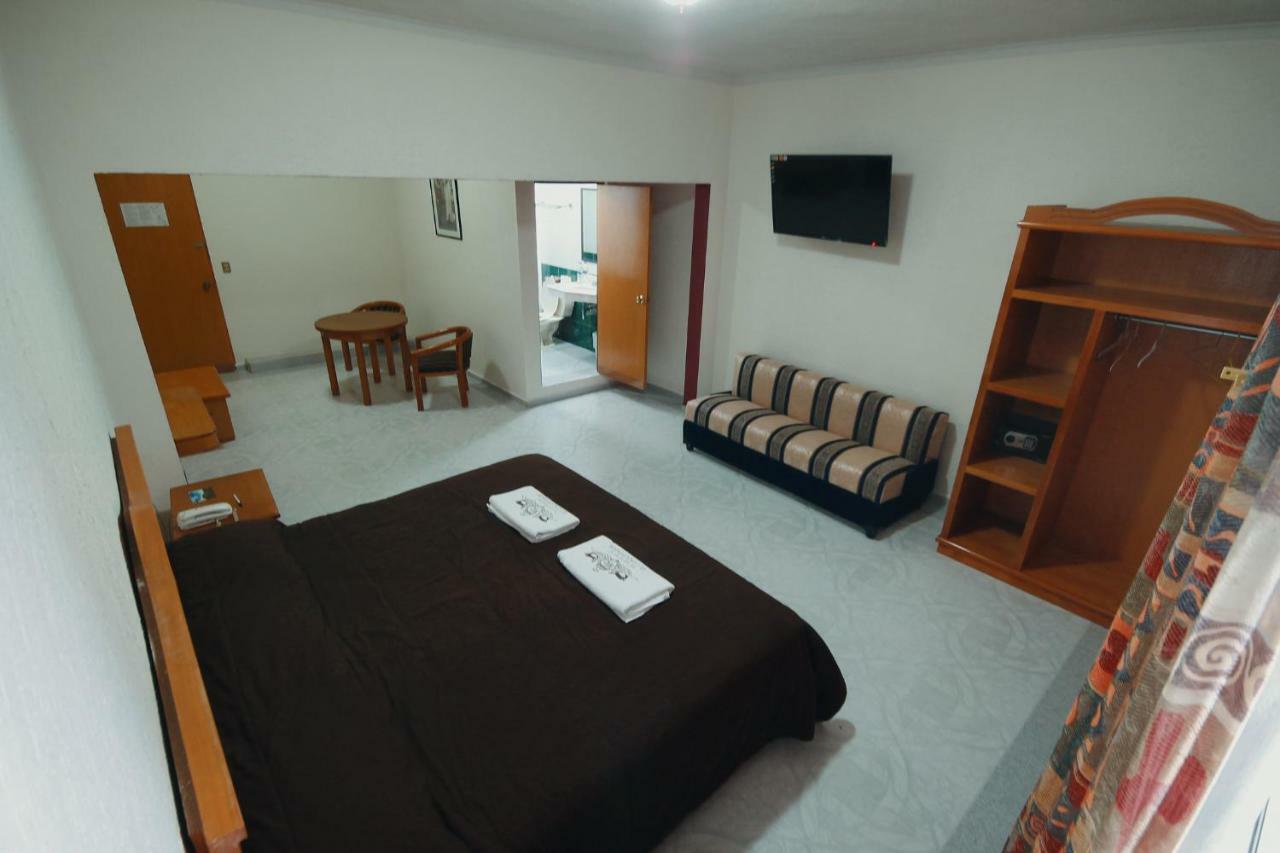 Hotel El Conquistador Monarca. Zitacuaro Екстер'єр фото