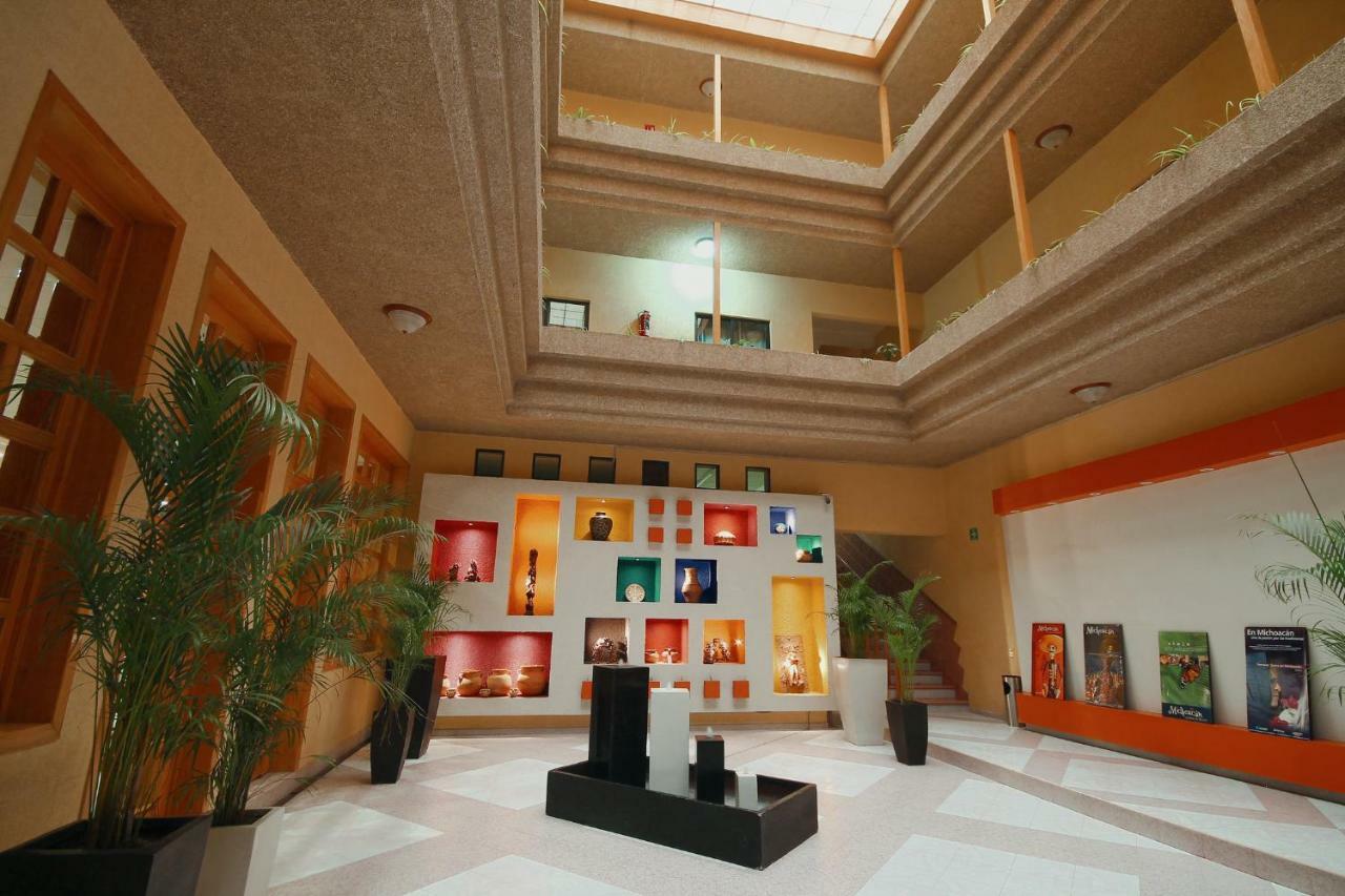 Hotel El Conquistador Monarca. Zitacuaro Екстер'єр фото