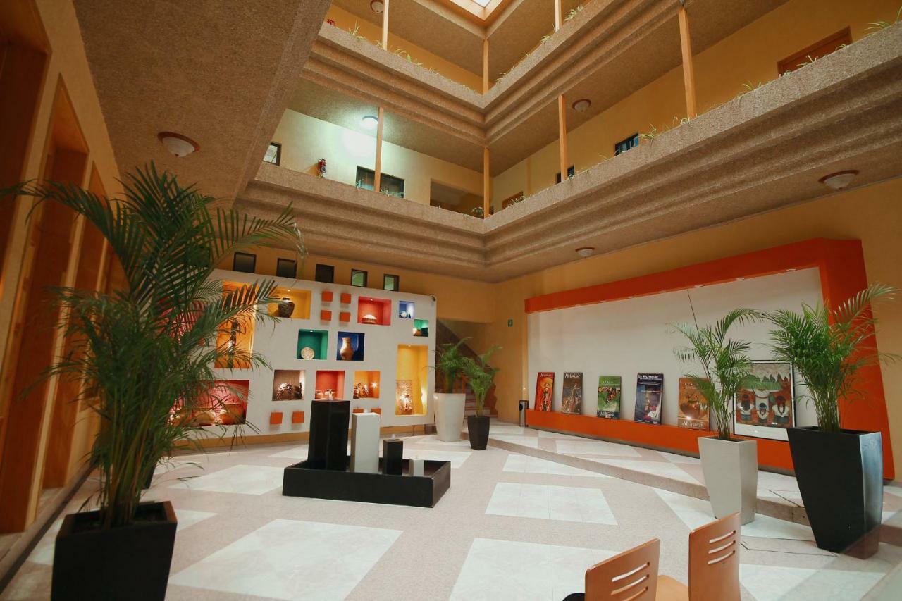 Hotel El Conquistador Monarca. Zitacuaro Екстер'єр фото